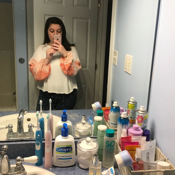 Meet your Posher, Talia - Picture 15 of 15